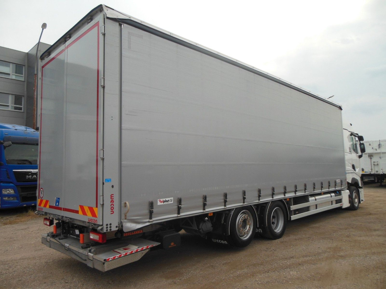 Renault T 440, 6X2, D-HOLLANDIA, 23 PALETTEN, WIE NEUE! - Plachtový nákladní auto: obrázek 3 Renault T 440, 6X2, D-HOLLANDIA, 23 PALETTEN, WIE NEUE! - Plachtový nákladní auto: obrázek 3