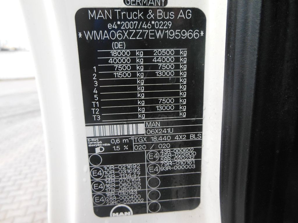 MAN TGX 18.440 BLS, INTARDER, AUTOMATIC, EURO 6  leasing MAN TGX 18.440 BLS, INTARDER, AUTOMATIC, EURO 6: obrázek 21