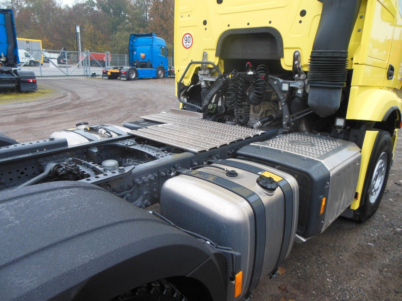 Mercedes-Benz 3353 ACTROS, 6X4, TRK, SET 120 TON, WIE NEUE!E!! - Tahač: obrázek 5 Mercedes-Benz 3353 ACTROS, 6X4, TRK, SET 120 TON, WIE NEUE!E!! - Tahač: obrázek 5