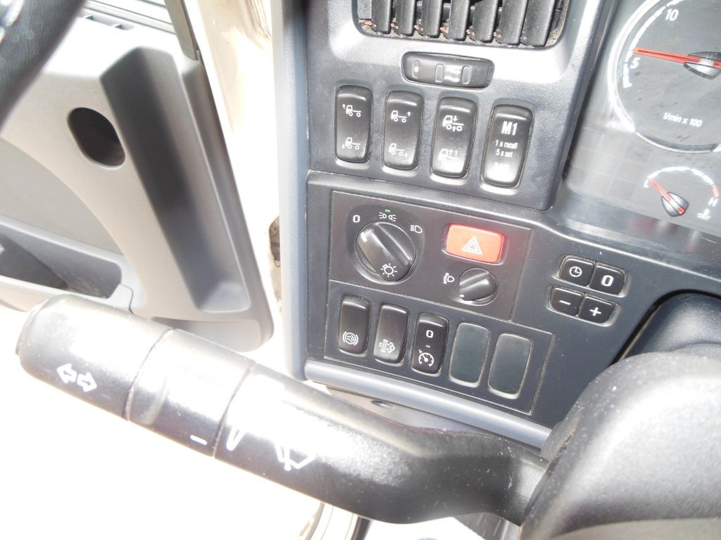 Scania R410, LOWDECK, RETARDER, TOP STAND  leasing Scania R410, LOWDECK, RETARDER, TOP STAND: obrázek 13