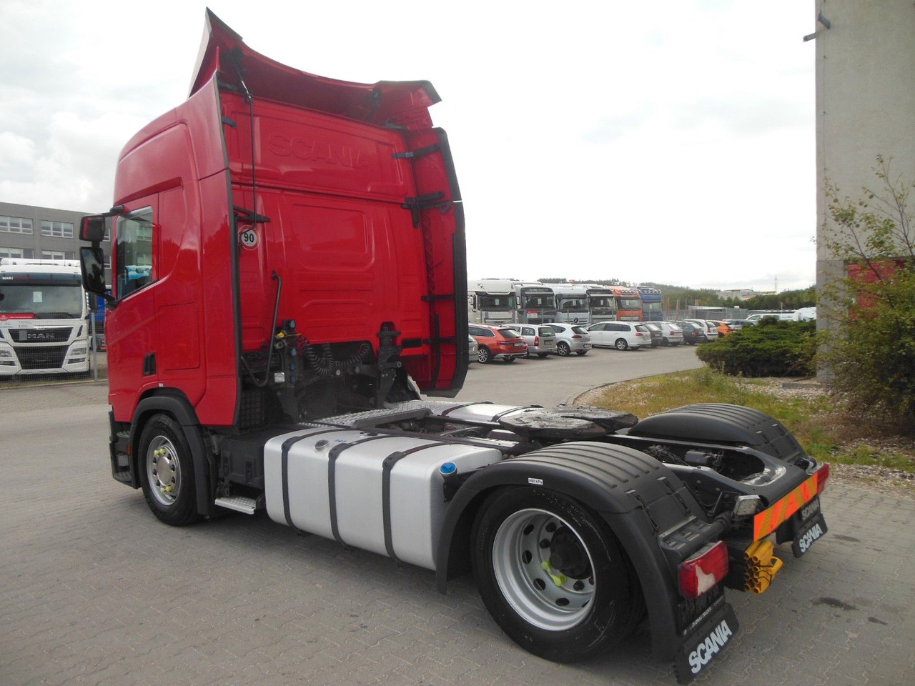 Scania R450, LOWDECK, RETARDER, STANDKLIMA - Tahač: obrázek 4 Scania R450, LOWDECK, RETARDER, STANDKLIMA - Tahač: obrázek 4