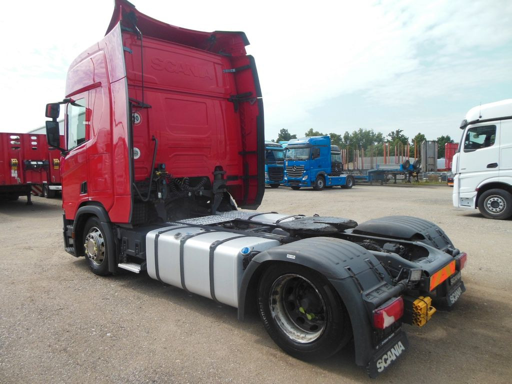 Scania R450 LOWDECK, RETARDER, STANDKLIMA, VOLL LUFT - Tahač: obrázek 4 Scania R450 LOWDECK, RETARDER, STANDKLIMA, VOLL LUFT - Tahač: obrázek 4