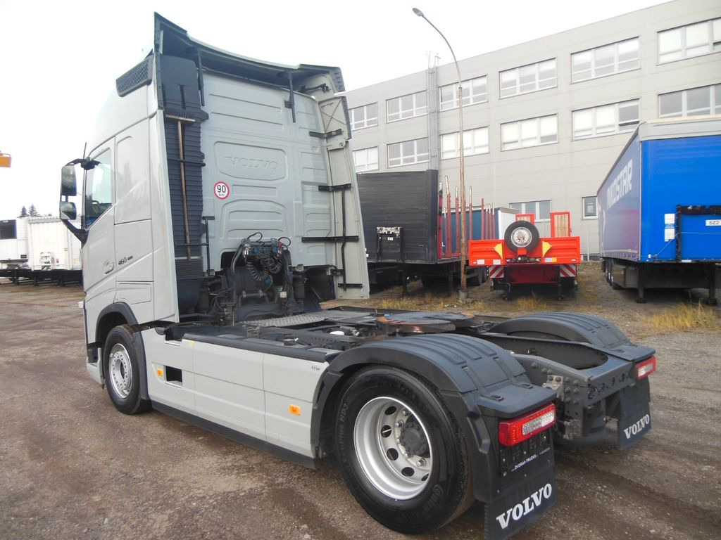 Volvo FH 13/460 TURBO COMPOUND,I-SAVE,I-PARK COOL,TOP - Tahač: obrázek 4 Volvo FH 13/460 TURBO COMPOUND,I-SAVE,I-PARK COOL,TOP - Tahač: obrázek 4