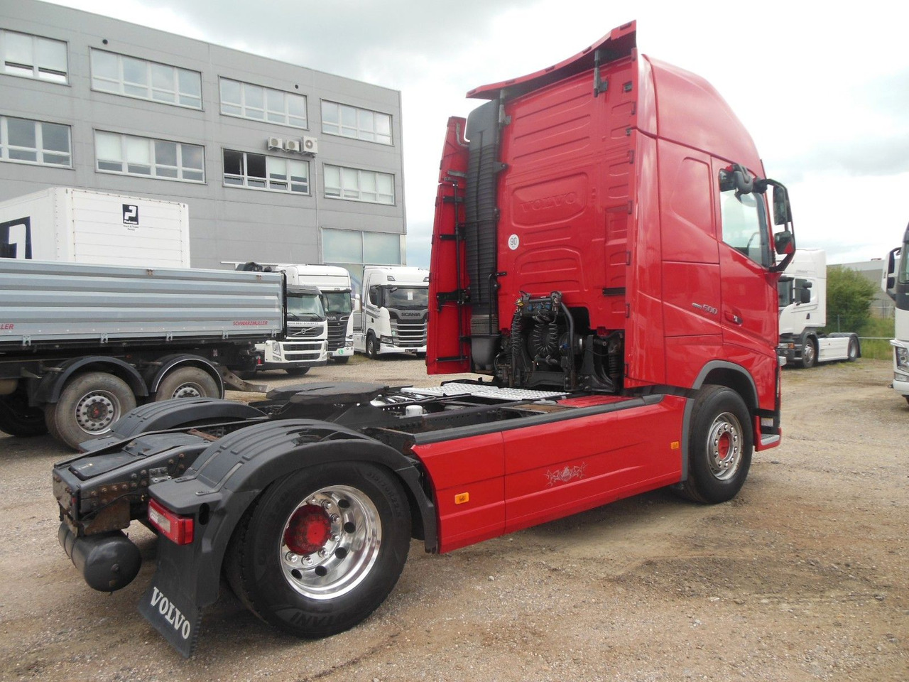 Volvo FH 13/500, GLOBE XL, STANDART, I PARK COOL - Tahač: obrázek 3 Volvo FH 13/500, GLOBE XL, STANDART, I PARK COOL - Tahač: obrázek 3