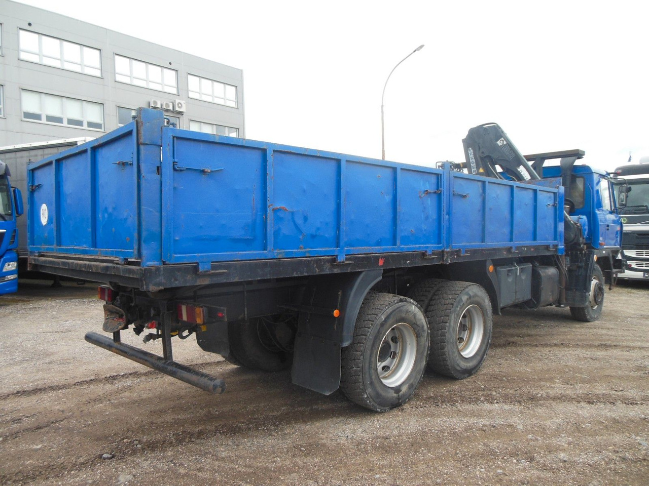 Tatra T 815, 6X6, HIAB 144 B - 3 DUO - Nákladní automobil valníkový/ Plošinový, Auto s hydraulickou rukou: obrázek 3 Tatra T 815, 6X6, HIAB 144 B - 3 DUO - Nákladní automobil valníkový/ Plošinový, Auto s hydraulickou rukou: obrázek 3