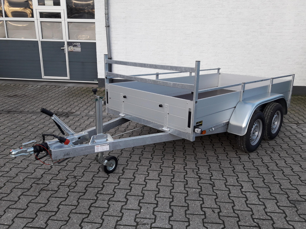 Anssems Kastenanhänger BSX 2500 301x150x45cm (M) 2500kg Winter Aktion 2024 - Přívěs plato/ Valník: obrázek 1 Anssems Kastenanhänger BSX 2500 301x150x45cm (M) 2500kg Winter Aktion 2024 - Přívěs plato/ Valník: obrázek 1
