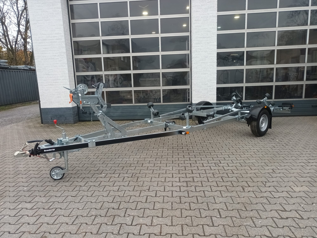 Brenderup Bootstrailer Premium 201500B SR X LED Superrollen 1500kg - Lodní přívěs: obrázek 1 Brenderup Bootstrailer Premium 201500B SR X LED Superrollen 1500kg - Lodní přívěs: obrázek 1