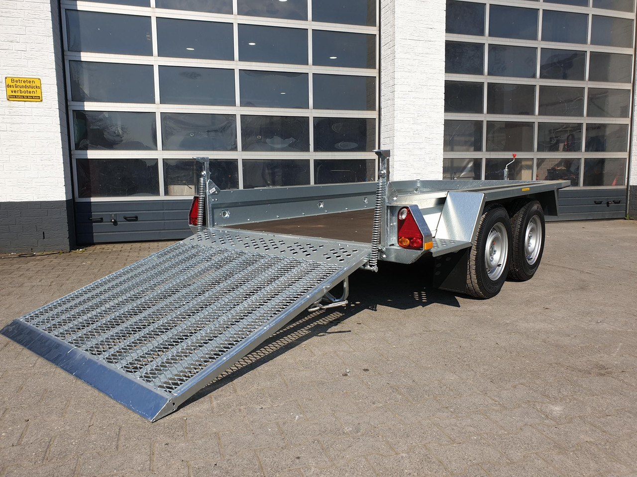 Brenderup Maschinentransporter MT 3080 308x152x27cm 3000kg Winter Online Aktion - Přepravník stavebních strojů: obrázek 1 Brenderup Maschinentransporter MT 3080 308x152x27cm 3000kg Winter Online Aktion - Přepravník stavebních strojů: obrázek 1