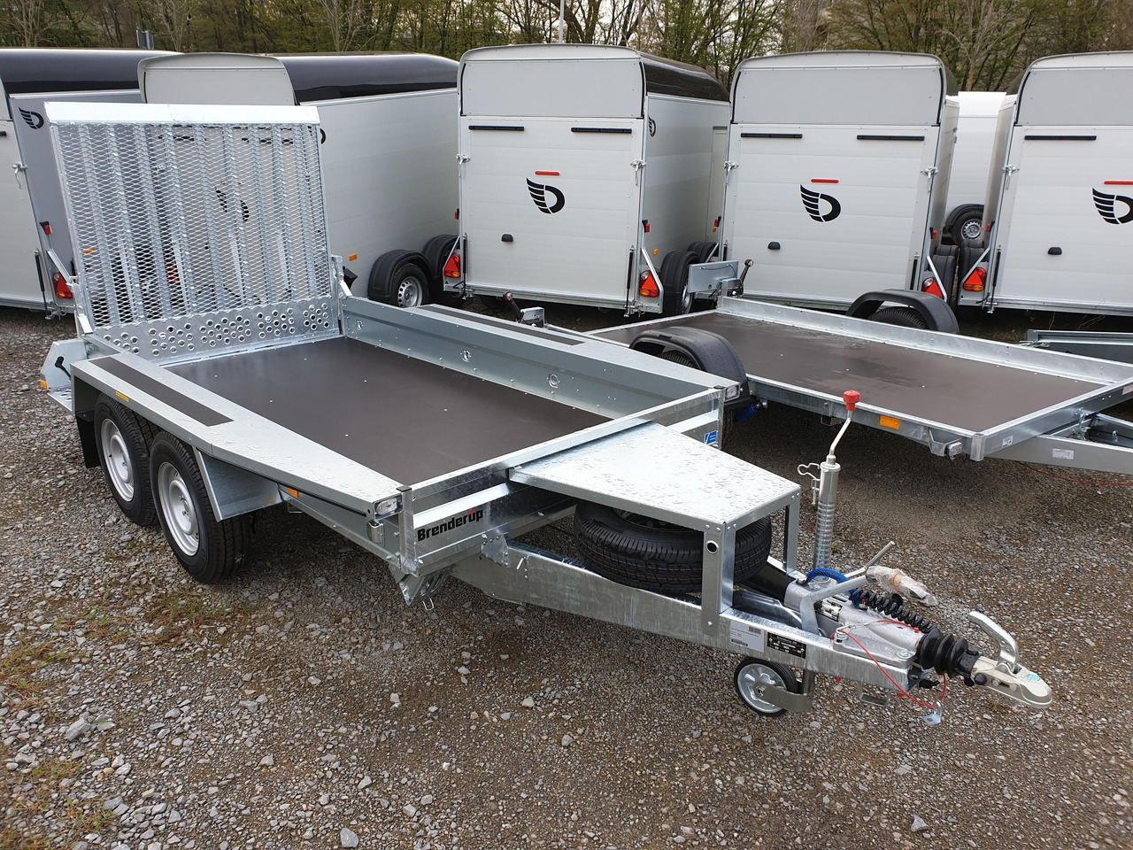 Brenderup Maschinentransporter MT 3080 308x152x27cm 3000kg Winter Online Aktion - Přepravník stavebních strojů: obrázek 2 Brenderup Maschinentransporter MT 3080 308x152x27cm 3000kg Winter Online Aktion - Přepravník stavebních strojů: obrázek 2