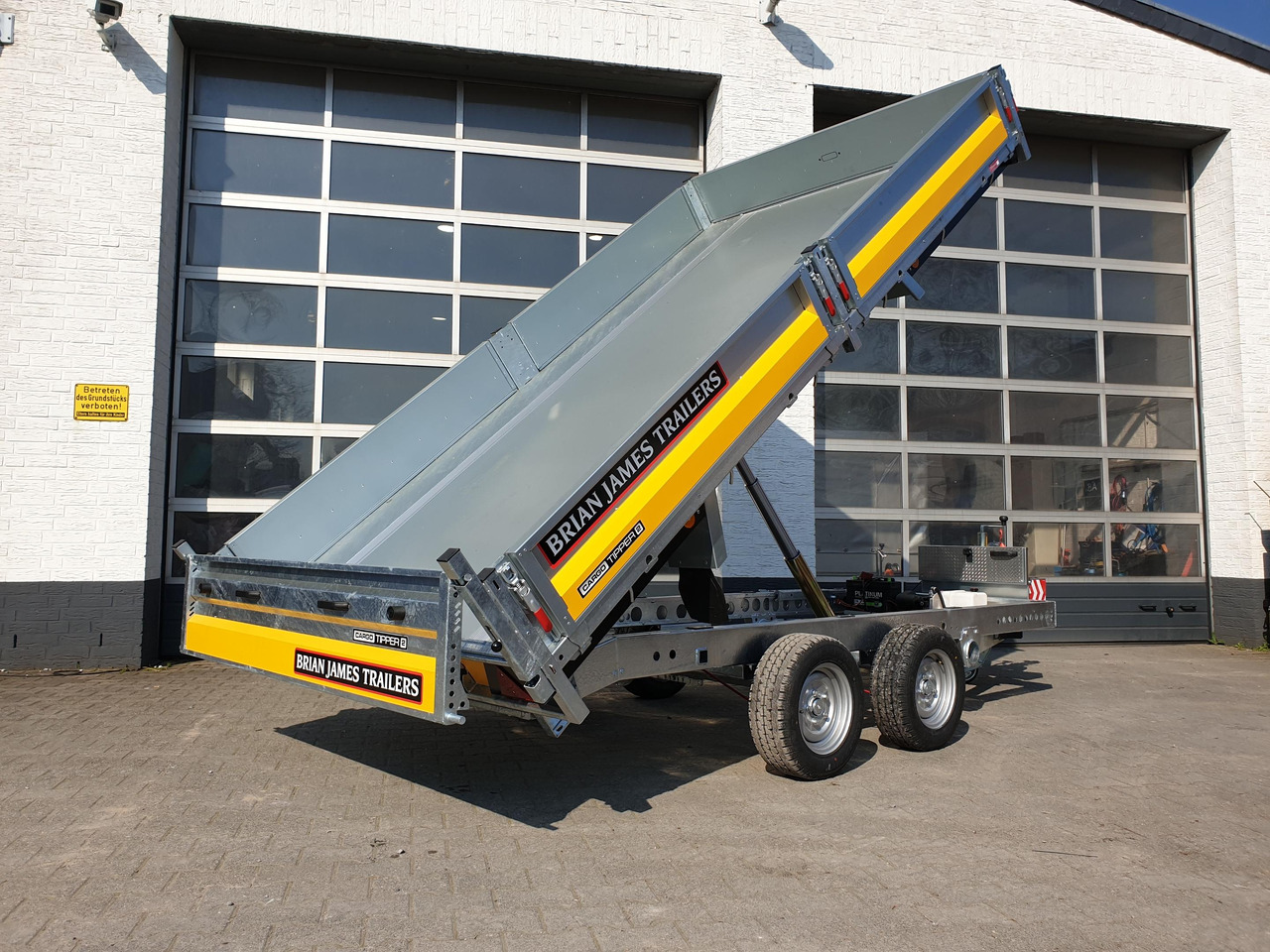 Brian James Trailer CarGO Tipper 2 elektrisch 360x195x30cm Pendelklappe Tandem niedrig 12" 3500kg os - Sklápěcí přívěs: obrázek 3 Brian James Trailer CarGO Tipper 2 elektrisch 360x195x30cm Pendelklappe Tandem niedrig 12" 3500kg os - Sklápěcí přívěs: obrázek 3