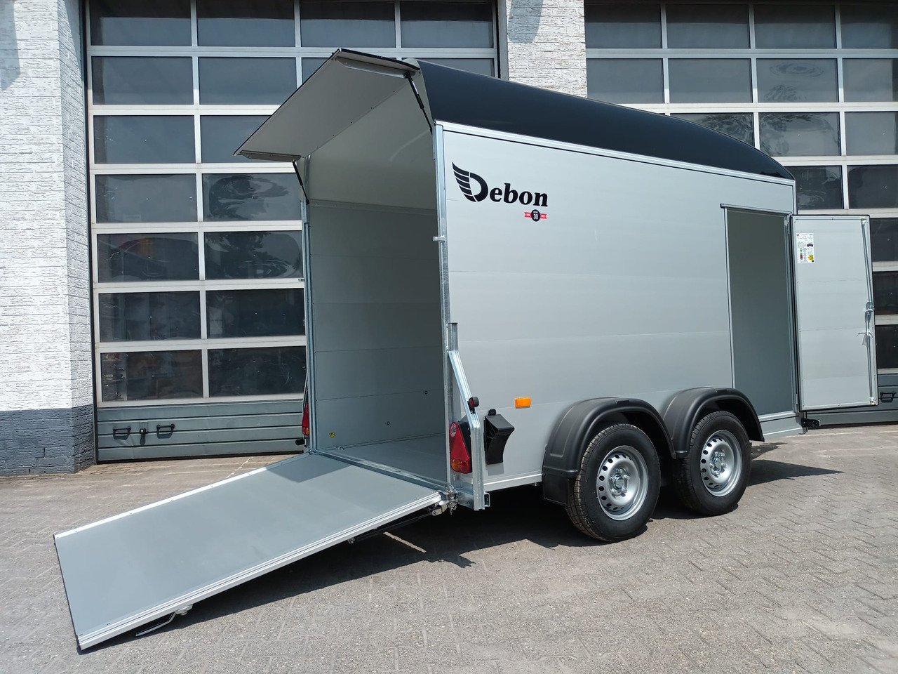Cargo Roadster 500+ 312x167x199cm Alu Poly black Seitentür Pullman 100km/H 2600kg - Přívěsný vozík: obrázek 5 Cargo Roadster 500+ 312x167x199cm Alu Poly black Seitentür Pullman 100km/H 2600kg - Přívěsný vozík: obrázek 5