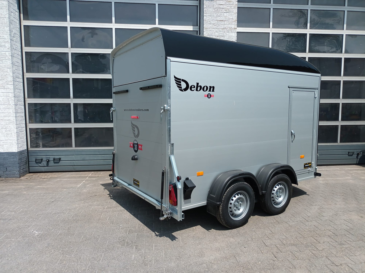 Cargo Roadster 500+ 312x167x199cm Alu Poly black Seitentür Pullman 100km/H 2600kg - Přívěsný vozík: obrázek 3 Cargo Roadster 500+ 312x167x199cm Alu Poly black Seitentür Pullman 100km/H 2600kg - Přívěsný vozík: obrázek 3