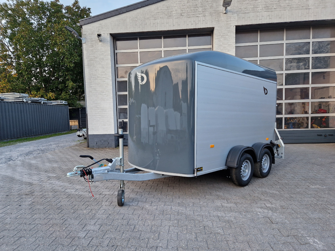 Cargo Roadster 500 312x167x199cm Alu Poly irongrey Pullman 100kmH 2000kg - Skříňový přívěs: obrázek 2 Cargo Roadster 500 312x167x199cm Alu Poly irongrey Pullman 100kmH 2000kg - Skříňový přívěs: obrázek 2