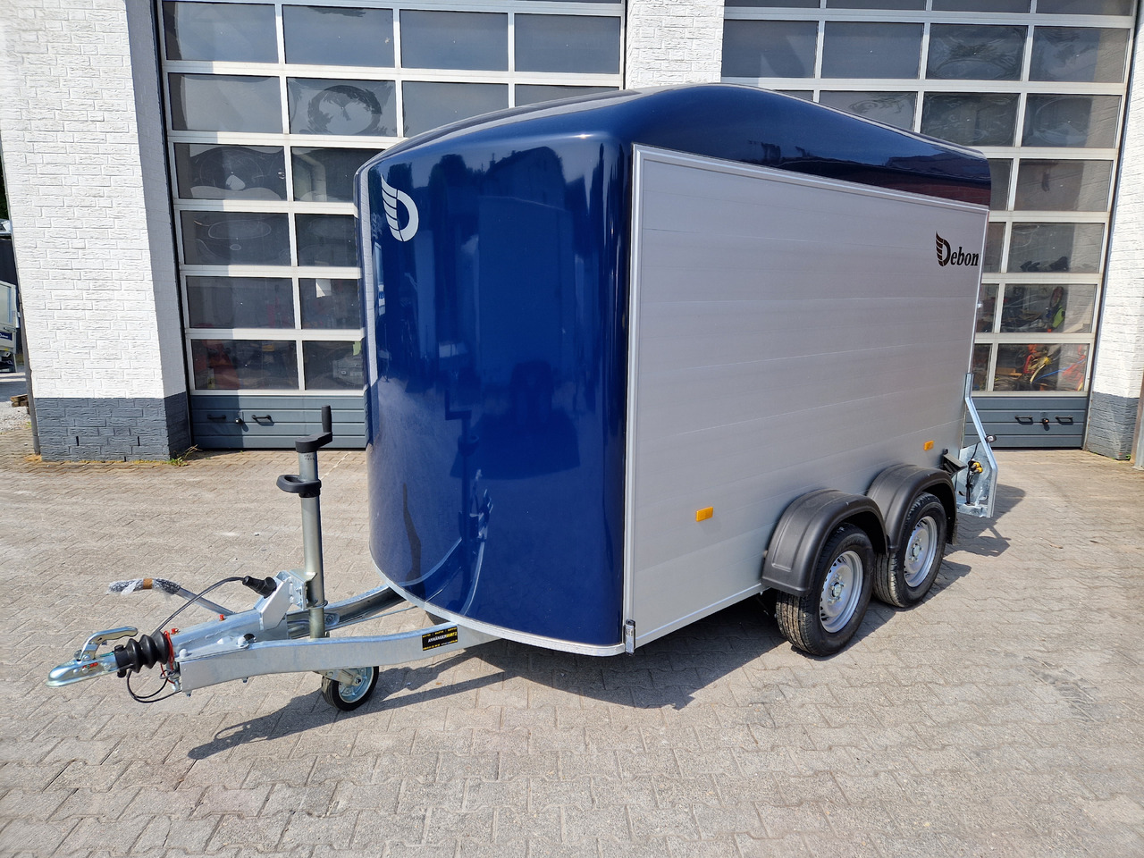 Cargo Roadster 500 312x167x199cm Alu Poly royalblue Pullman 100 km/H 2000kg Abverkauf - Skříňový přívěs: obrázek 5 Cargo Roadster 500 312x167x199cm Alu Poly royalblue Pullman 100 km/H 2000kg Abverkauf - Skříňový přívěs: obrázek 5