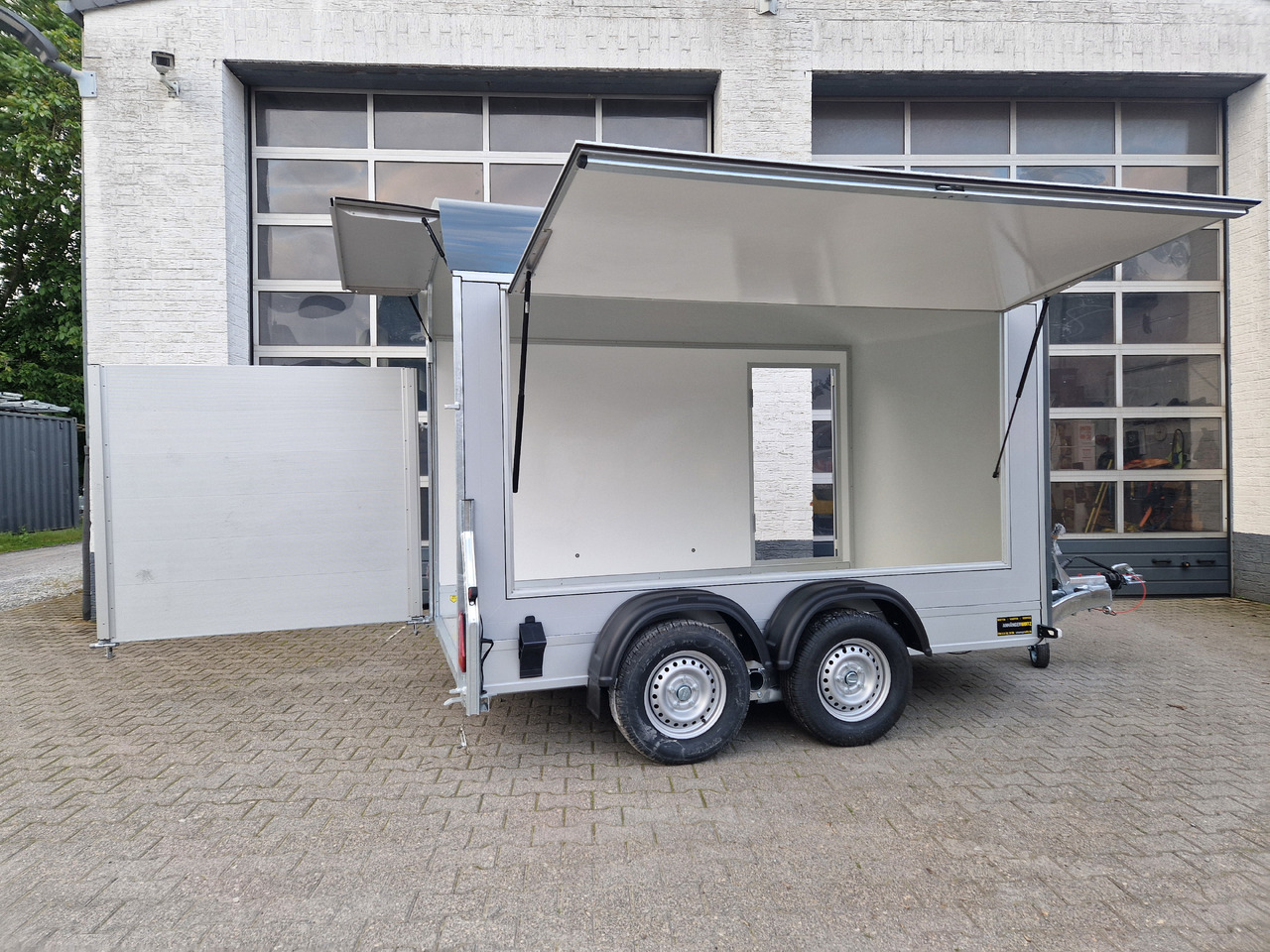 Cargo Roadster 500 312x167x199cm Sandwich Poly irongrey Seitenklappe Seitentür 2000kg Pullman 100km - Skříňový přívěs: obrázek 3 Cargo Roadster 500 312x167x199cm Sandwich Poly irongrey Seitenklappe Seitentür 2000kg Pullman 100km - Skříňový přívěs: obrázek 3