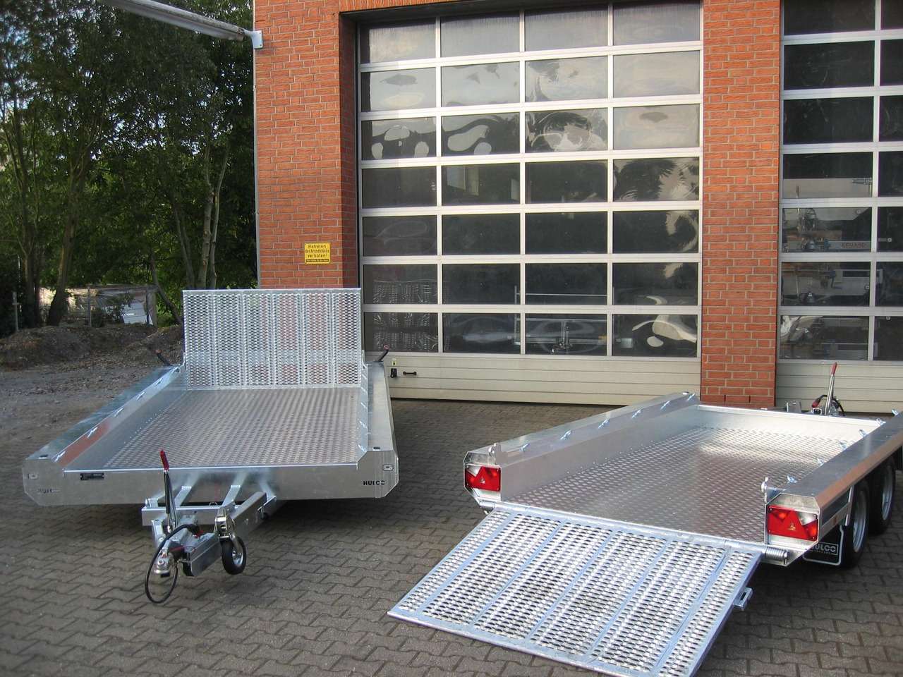HULCO TERRAX Aluboden 294x150x27cm Heckrampe 100cm (M) 3000kg Abverkauf - Přepravník stavebních strojů: obrázek 2 HULCO TERRAX Aluboden 294x150x27cm Heckrampe 100cm (M) 3000kg Abverkauf - Přepravník stavebních strojů: obrázek 2