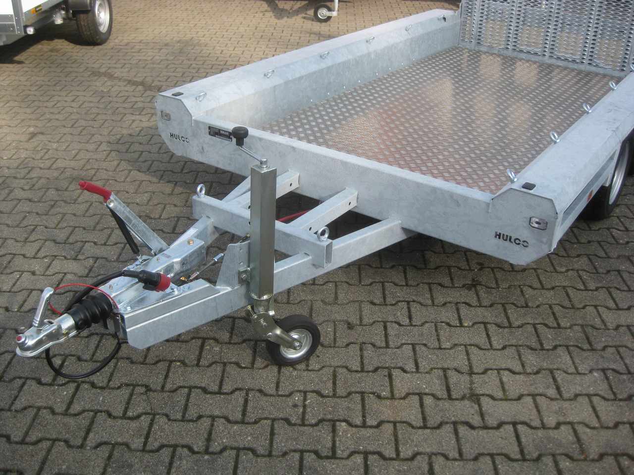 HULCO TERRAX Aluboden 294x150x27cm Heckrampe 100cm (M) 3000kg Abverkauf - Přepravník stavebních strojů: obrázek 3 HULCO TERRAX Aluboden 294x150x27cm Heckrampe 100cm (M) 3000kg Abverkauf - Přepravník stavebních strojů: obrázek 3