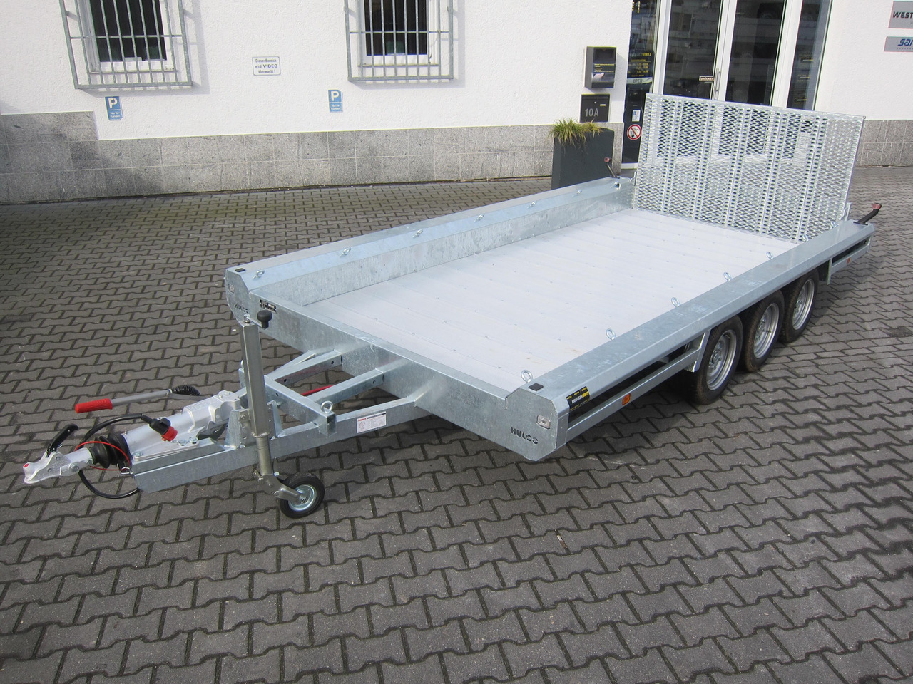HULCO TERRAX Aluboden 394x188x27cm Heckrampe 100cm Tridem (XL) 3500kg - Přepravník stavebních strojů: obrázek 1 HULCO TERRAX Aluboden 394x188x27cm Heckrampe 100cm Tridem (XL) 3500kg - Přepravník stavebních strojů: obrázek 1