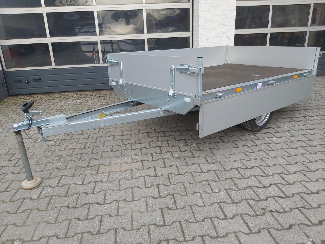 Hochlader light 2314 230x145x30cm Lfh: 63cm (XS) 750kg ungebremst Online Aktion - Přívěsný vozík: obrázek 3 Hochlader light 2314 230x145x30cm Lfh: 63cm (XS) 750kg ungebremst Online Aktion - Přívěsný vozík: obrázek 3