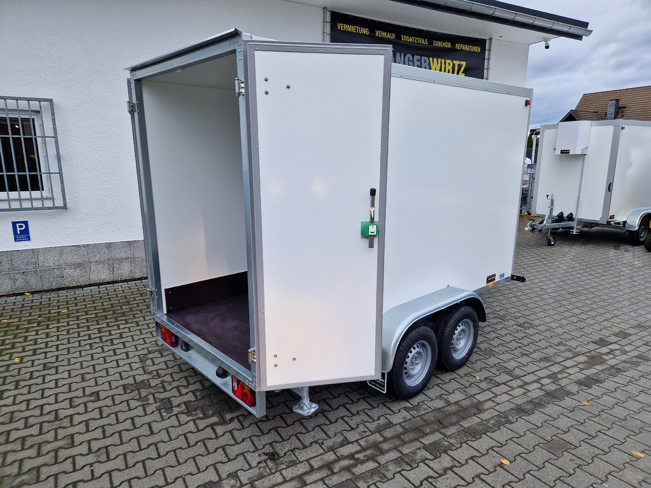 Kühlanhänger AZKF C 2735/155 343x154x200cm CiBIN 230V +Standkühlung (L) 2700kg Abverkauf - Chladírenský přívěs: obrázek 3 Kühlanhänger AZKF C 2735/155 343x154x200cm CiBIN 230V +Standkühlung (L) 2700kg Abverkauf - Chladírenský přívěs: obrázek 3