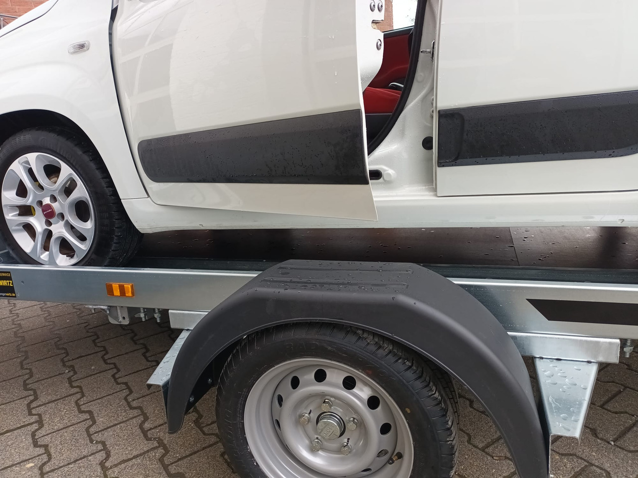 Martz Kleinfahrzeug Multi Tieflader 350x180cm 1800kg 100km/H - Přepravník stavebních strojů: obrázek 4 Martz Kleinfahrzeug Multi Tieflader 350x180cm 1800kg 100km/H - Přepravník stavebních strojů: obrázek 4