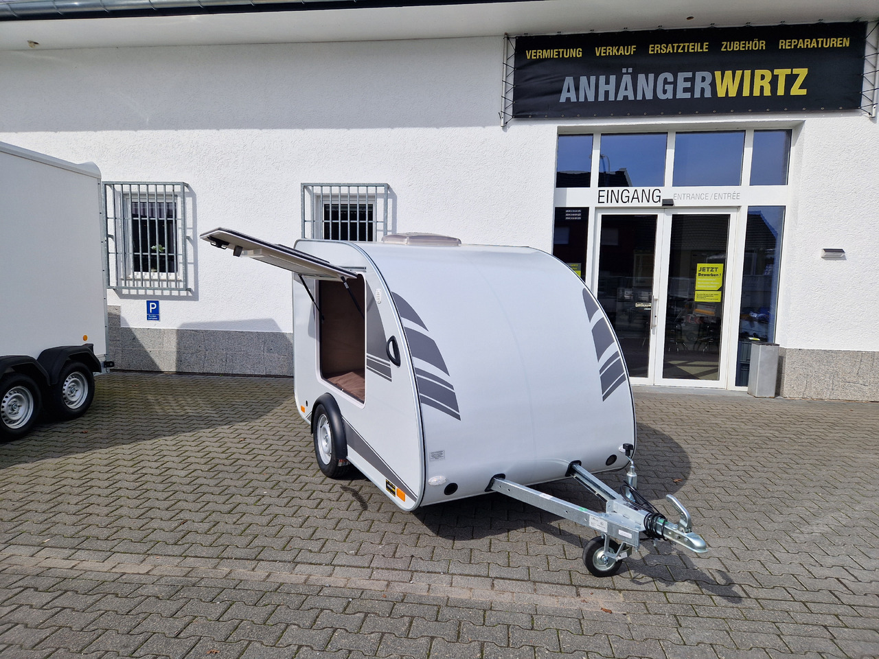 Mini Camper Mini Tommy TMC25 Basic 252x140x121cm 100 km/H 750kg ungebremst Januar AKTION - Karavan: obrázek 1 Mini Camper Mini Tommy TMC25 Basic 252x140x121cm 100 km/H 750kg ungebremst Januar AKTION - Karavan: obrázek 1
