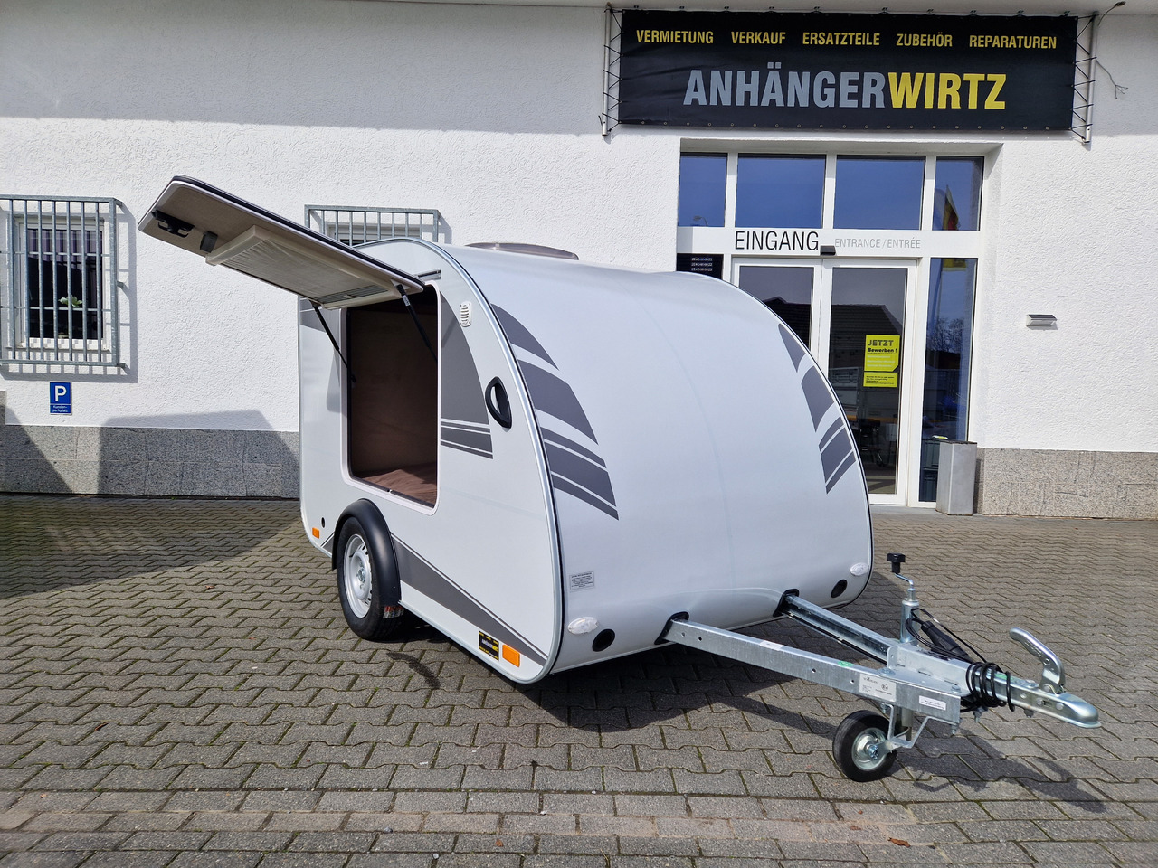 Mini Camper Mini Tommy TMC25 Basic 252x140x121cm 100 km/H 750kg ungebremst Januar AKTION - Karavan: obrázek 2 Mini Camper Mini Tommy TMC25 Basic 252x140x121cm 100 km/H 750kg ungebremst Januar AKTION - Karavan: obrázek 2