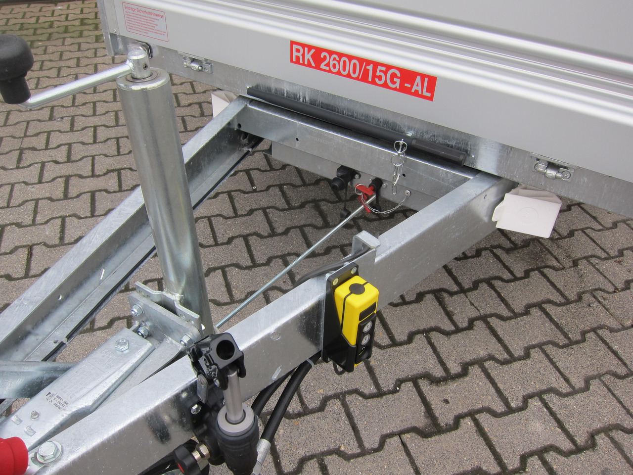 Pongratz Kipper RK 2600/15 G-AL Elektrisch + Notpumpe 260x151x36cm Stahlboden Pendel 13" 1800kg - Sklápěcí přívěs: obrázek 3 Pongratz Kipper RK 2600/15 G-AL Elektrisch + Notpumpe 260x151x36cm Stahlboden Pendel 13" 1800kg - Sklápěcí přívěs: obrázek 3
