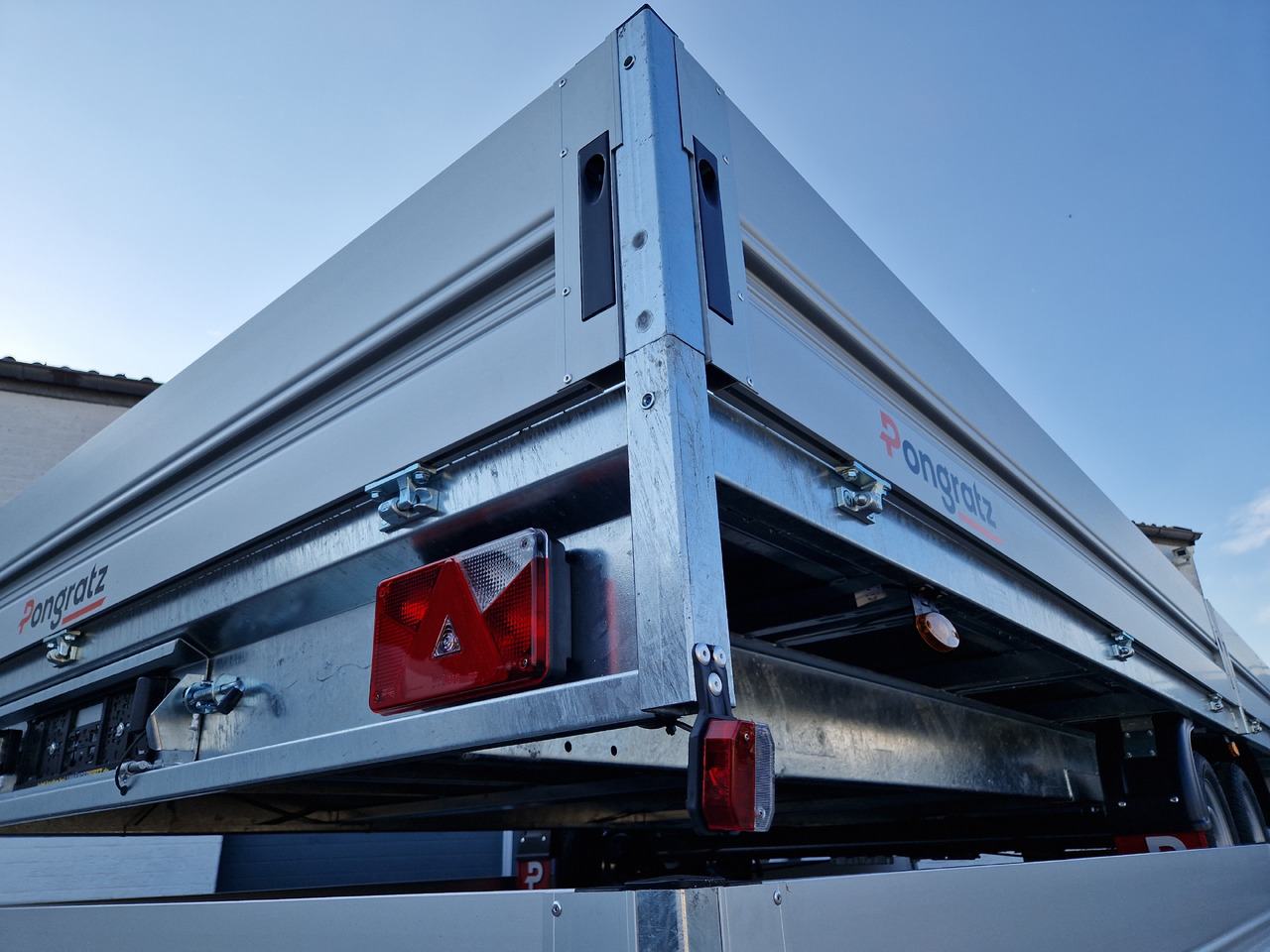 Pongratz Pritschenhochlader PHL 6030/24 T-AL-S 603x246x36cm Tandem 13" 3500kg Winter Aktion - Přívěs plato/ Valník: obrázek 4 Pongratz Pritschenhochlader PHL 6030/24 T-AL-S 603x246x36cm Tandem 13" 3500kg Winter Aktion - Přívěs plato/ Valník: obrázek 4