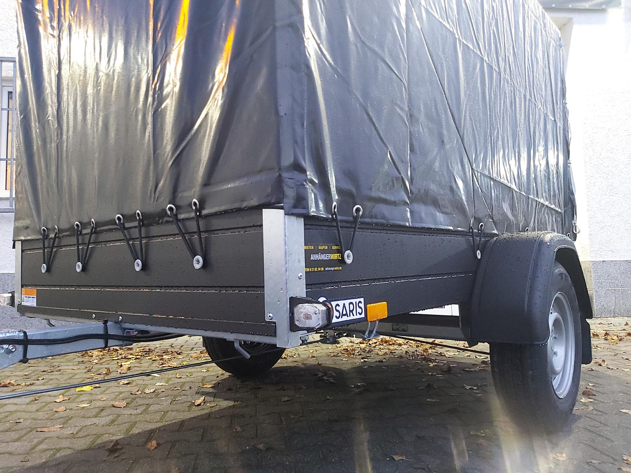 Saris Anhänger DV135 McAlu Pro MP 255x133x150cm Hochplane black (S)1350kg black deal Januar Aktio - Přívěsný vozík: obrázek 2 Saris Anhänger DV135 McAlu Pro MP 255x133x150cm Hochplane black (S)1350kg black deal Januar Aktio - Přívěsný vozík: obrázek 2
