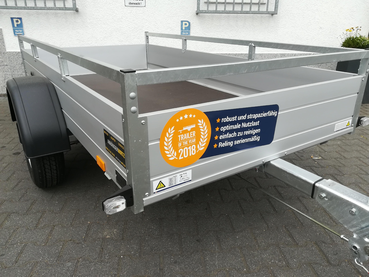 Saris Anhänger DV135 McAlu Pro MP 255x133x43cm (S) 1350kg Online Aktion Modell 2024 - Přívěsný vozík: obrázek 5 Saris Anhänger DV135 McAlu Pro MP 255x133x43cm (S) 1350kg Online Aktion Modell 2024 - Přívěsný vozík: obrázek 5