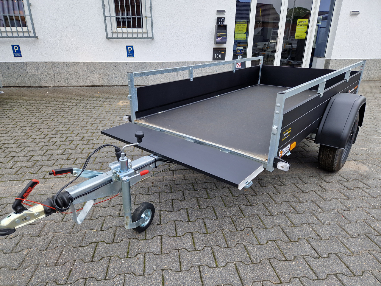 Saris Anhänger DV135 McAlu Pro MP 255x133x44cm black klappbare Vorderwand 1350kg leasing Saris Anhänger DV135 McAlu Pro MP 255x133x44cm black klappbare Vorderwand 1350kg: obrázek 6
