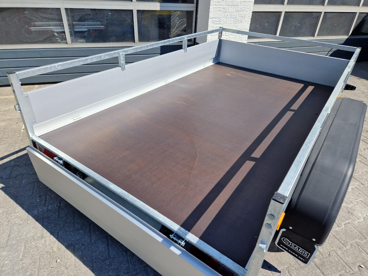 Přívěs plato/ Valník Saris Anhänger DW2000 McAlu Pro 255x153x43cm 2000kg kurz und breit: obrázek 7