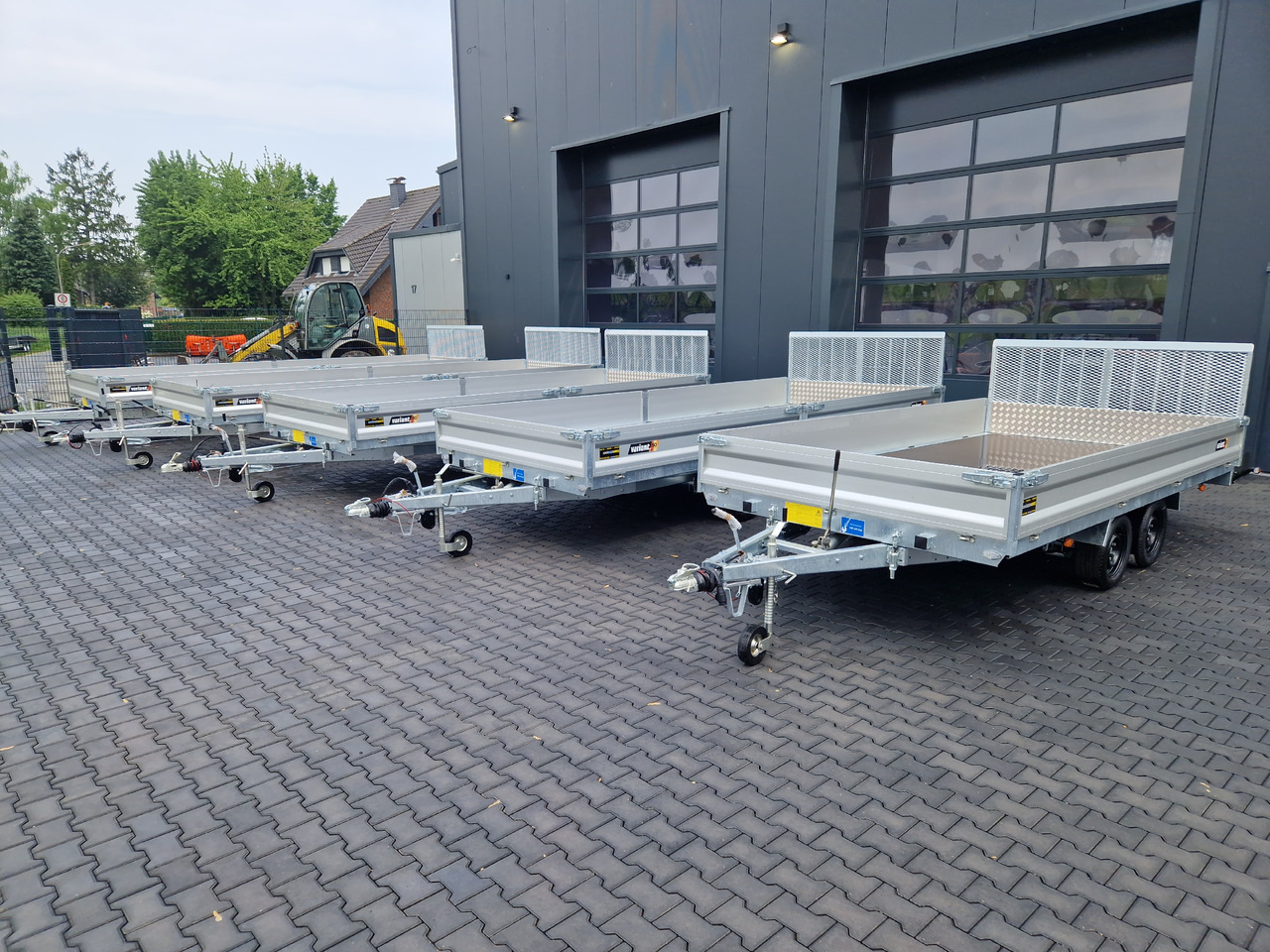 Variant Maschinentransporter 3542 UX Maxi Load Tandem Parabelfeder LED Felgen black 3500kg - Přepravník stavebních strojů: obrázek 3 Variant Maschinentransporter 3542 UX Maxi Load Tandem Parabelfeder LED Felgen black 3500kg - Přepravník stavebních strojů: obrázek 3