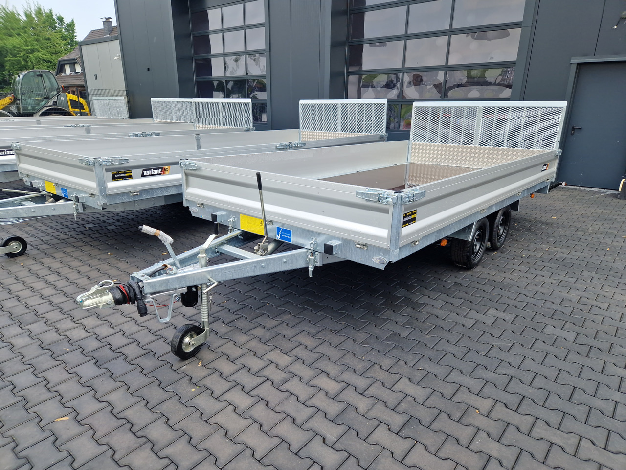 Variant Maschinentransporter 3542 UX Maxi Load Tandem Parabelfeder LED Felgen black 3500kg - Přepravník stavebních strojů: obrázek 2 Variant Maschinentransporter 3542 UX Maxi Load Tandem Parabelfeder LED Felgen black 3500kg - Přepravník stavebních strojů: obrázek 2