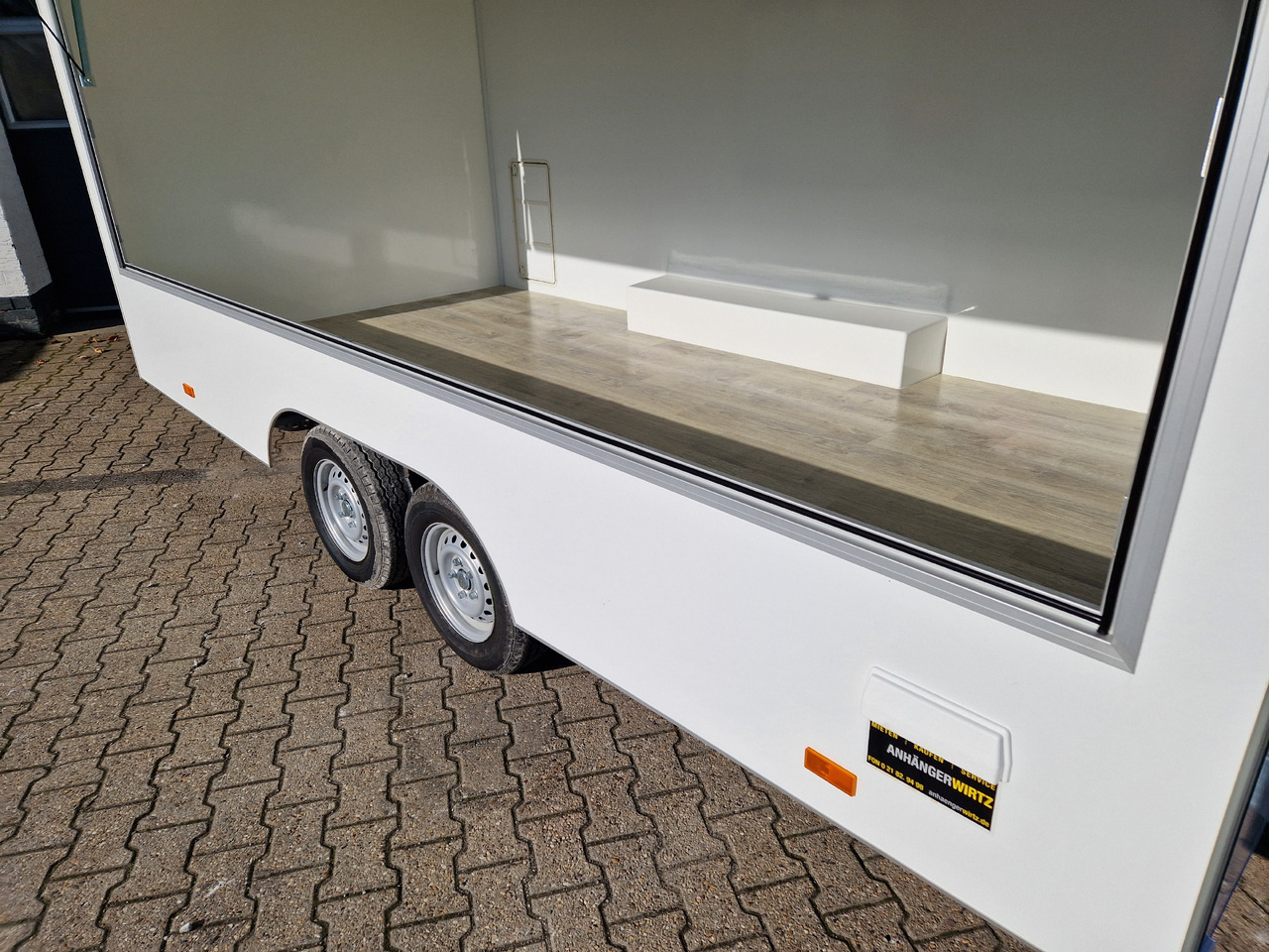 Prodejní přívěs Verkaufsanhänger VK 420 200 aero retro 420x200x230cm Verkaufsklappe (XL) 2000kg Abverkauf Aussteller: obrázek 7