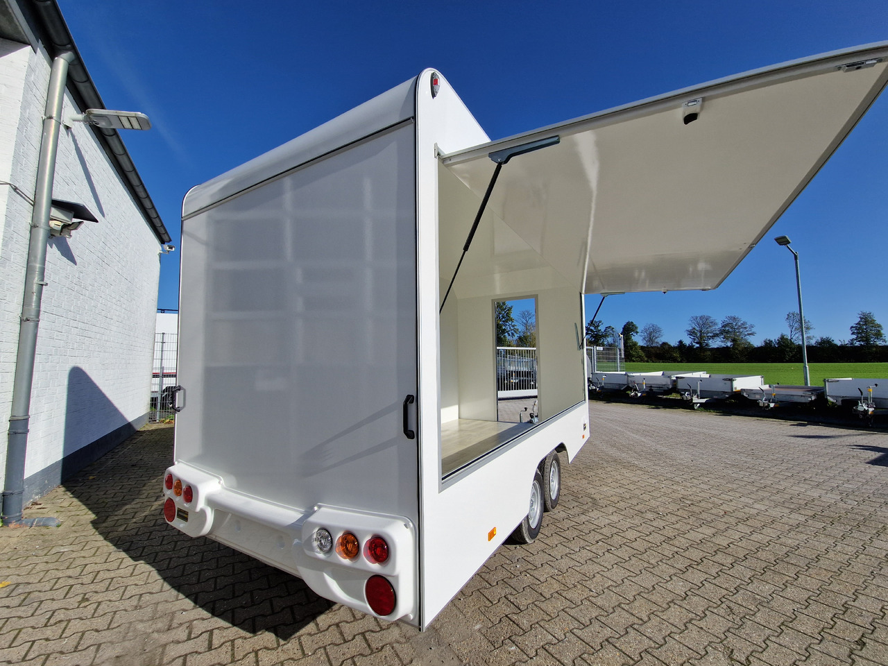 Prodejní přívěs Verkaufsanhänger VK 420 200 aero retro 420x200x230cm Verkaufsklappe (XL) 2000kg Abverkauf Aussteller: obrázek 8