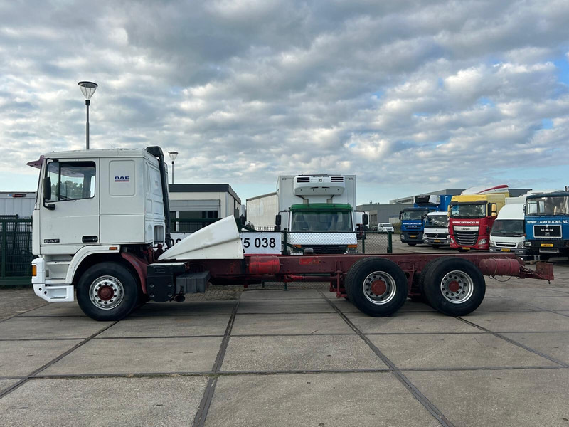 DAF 95.400 - Podvozek s kabinou: obrázek 2 DAF 95.400 - Podvozek s kabinou: obrázek 2