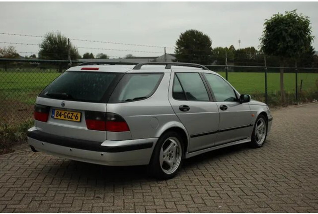 Saab 9-5 Estate 2.3 TURBO S Aero - Osobní auto: obrázek 5 Saab 9-5 Estate 2.3 TURBO S Aero - Osobní auto: obrázek 5