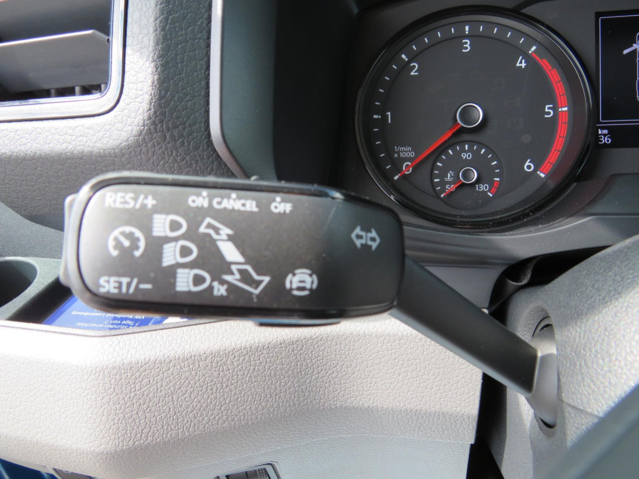 VOLKSWAGEN Crafter 35 L3H3 Kasten Klima Navi ZV - Furgon: obrázek 3 VOLKSWAGEN Crafter 35 L3H3 Kasten Klima Navi ZV - Furgon: obrázek 3