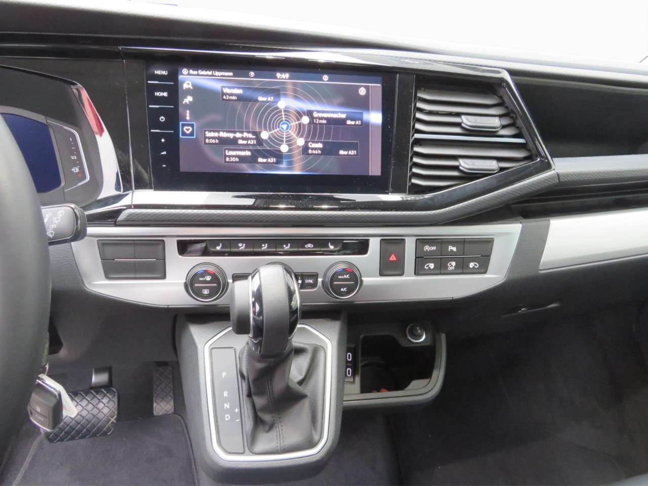 VOLKSWAGEN T6.1 Multivan Comfortline Edition Court Bluetooth - Osobní auto: obrázek 4 VOLKSWAGEN T6.1 Multivan Comfortline Edition Court Bluetooth - Osobní auto: obrázek 4