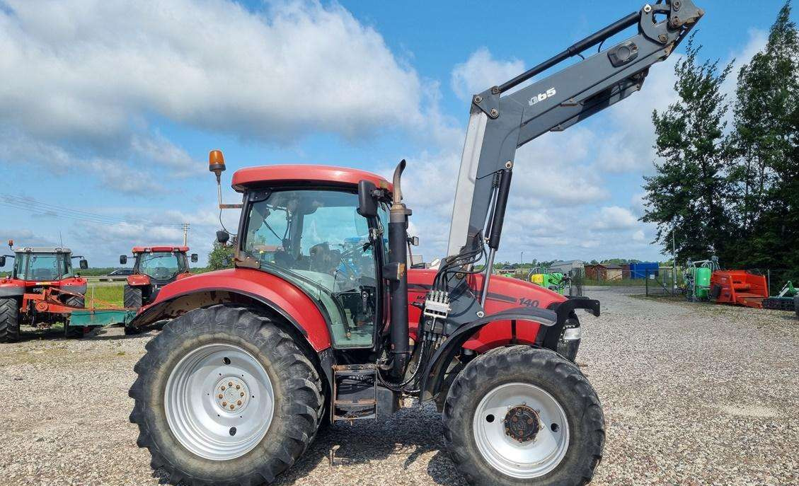 Case-IH 140 Maxxum - Traktor: obrázek 4 Case-IH 140 Maxxum - Traktor: obrázek 4