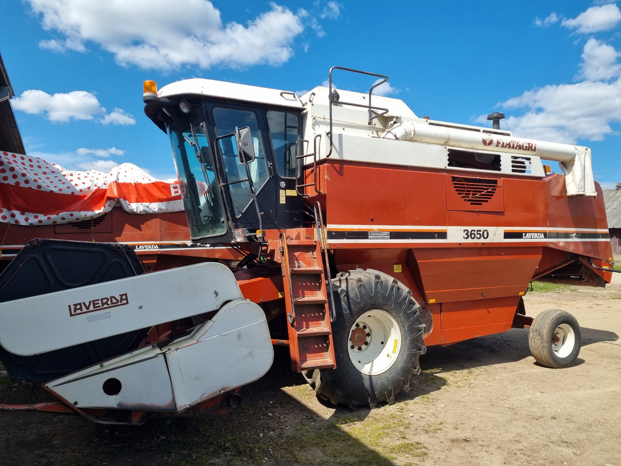 LAVERDA 3650 - Sklízecí mlátička: obrázek 1 LAVERDA 3650 - Sklízecí mlátička: obrázek 1