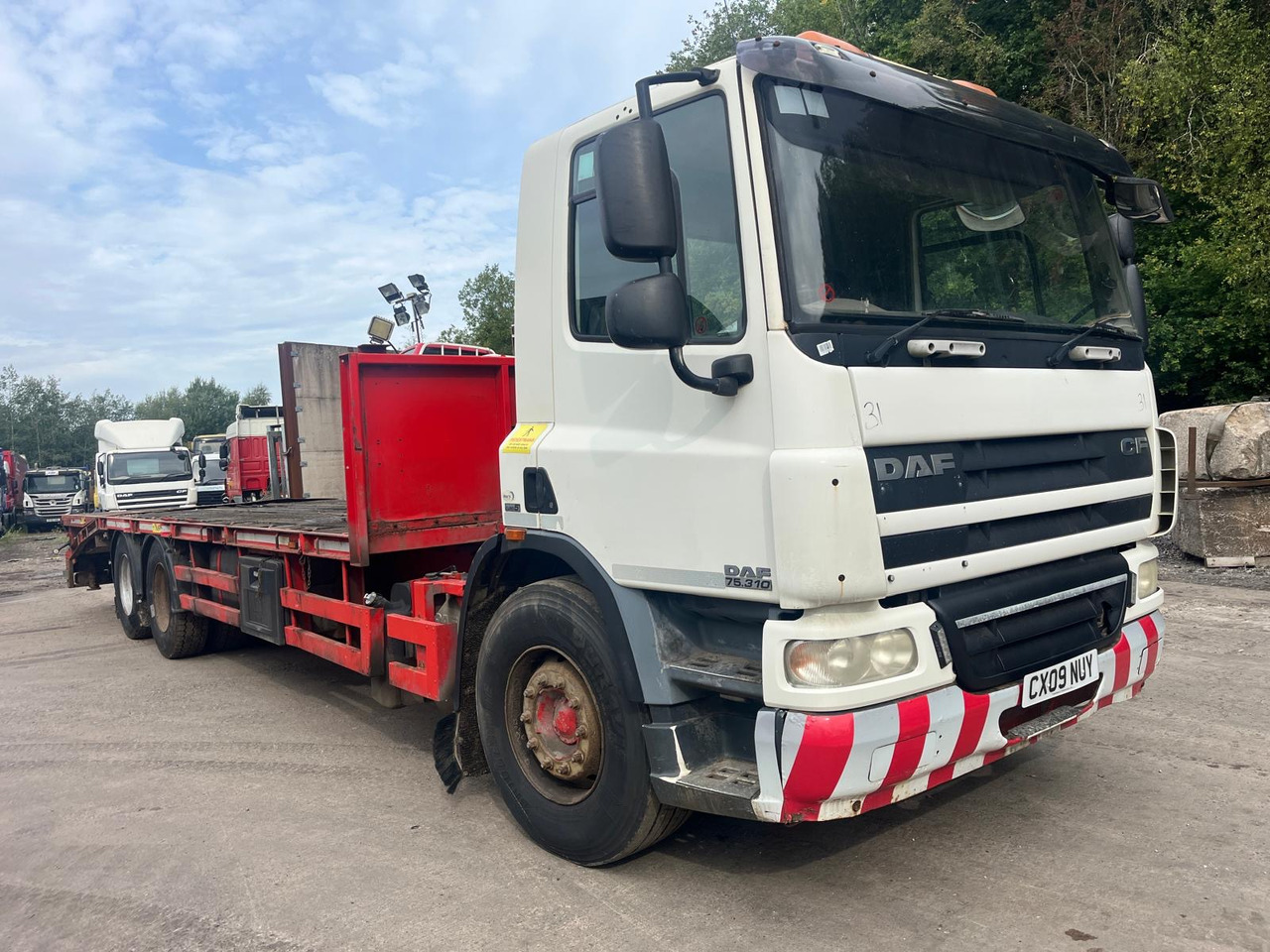 DAF 75 CF 310 - Nákladní automobil valníkový/ Plošinový: obrázek 2 DAF 75 CF 310 - Nákladní automobil valníkový/ Plošinový: obrázek 2