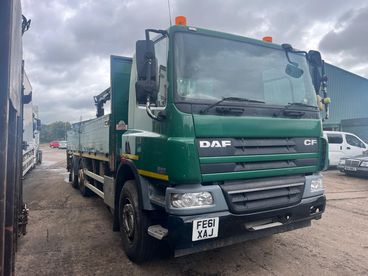 DAF CF 75 310 - Nákladní automobil valníkový/ Plošinový, Auto s hydraulickou rukou: obrázek 1 DAF CF 75 310 - Nákladní automobil valníkový/ Plošinový, Auto s hydraulickou rukou: obrázek 1