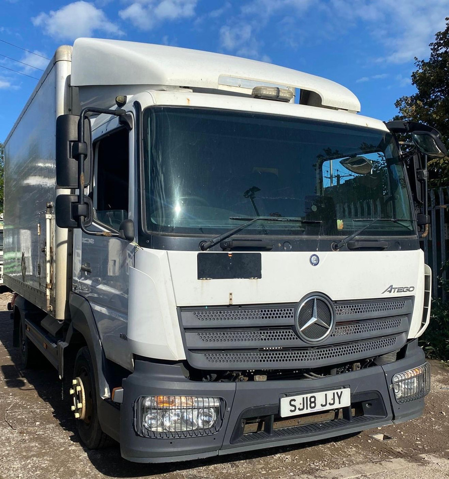 Mercedes Atego 816 - Skříňový nákladní auto: obrázek 3 Mercedes Atego 816 - Skříňový nákladní auto: obrázek 3