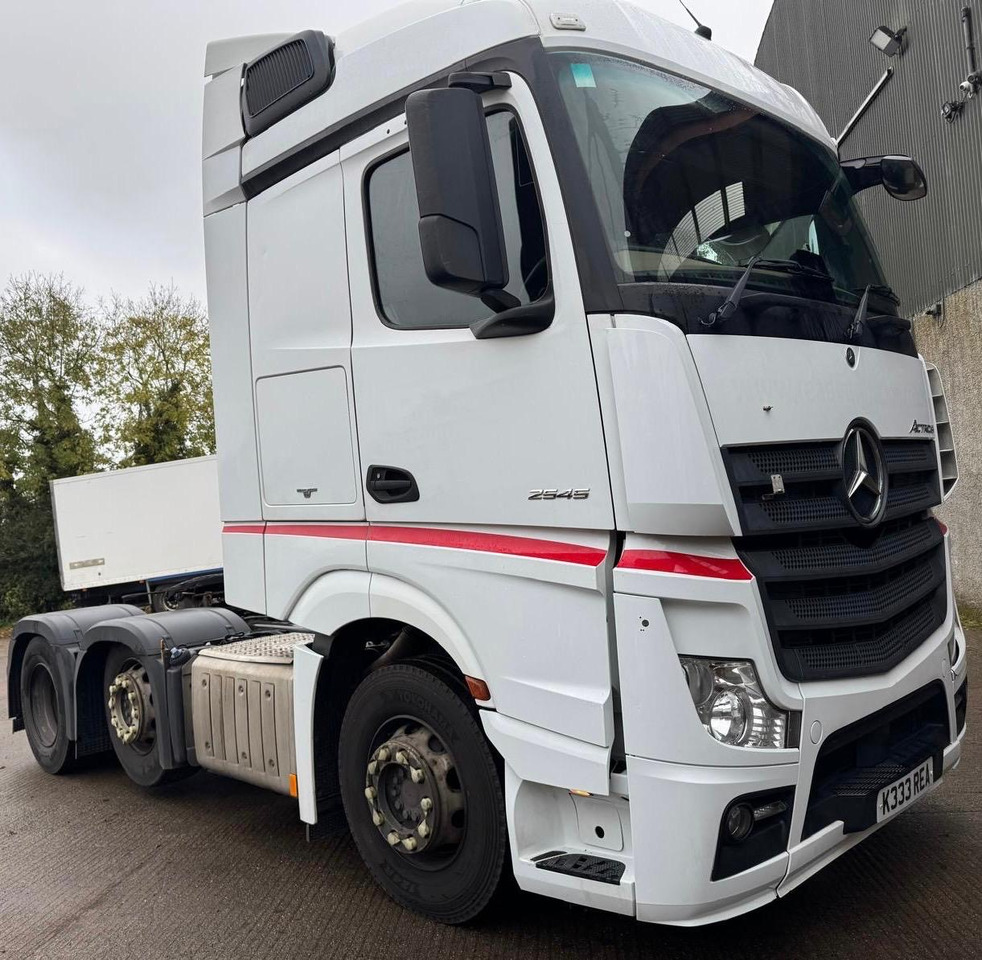 Mercedes Actros - Tahač: obrázek 4 Mercedes Actros - Tahač: obrázek 4