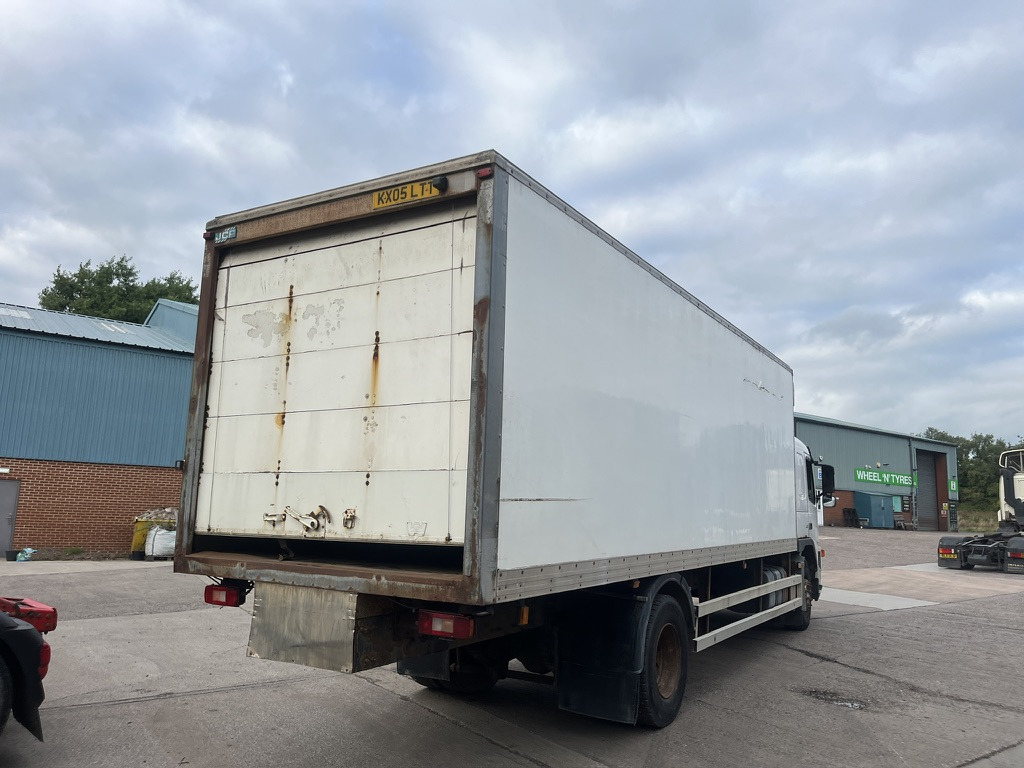 Volvo FM9 300 4x2 Box Van - Dodávka skřín: obrázek 3 Volvo FM9 300 4x2 Box Van - Dodávka skřín: obrázek 3