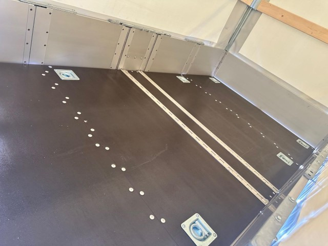 Faltos Pureline Vorteilsaktion, Hochplane 750 kg, 2420 x 1420 x 300 mm - Přívěsný vozík: obrázek 4 Faltos Pureline Vorteilsaktion, Hochplane 750 kg, 2420 x 1420 x 300 mm - Přívěsný vozík: obrázek 4