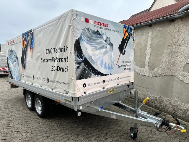 Humbaur HT 253118 Hochlader 2,5 to. mit Hochplane 200 cm, Digitaldruck - Přívěsný vozík: obrázek 1 Humbaur HT 253118 Hochlader 2,5 to. mit Hochplane 200 cm, Digitaldruck - Přívěsný vozík: obrázek 1